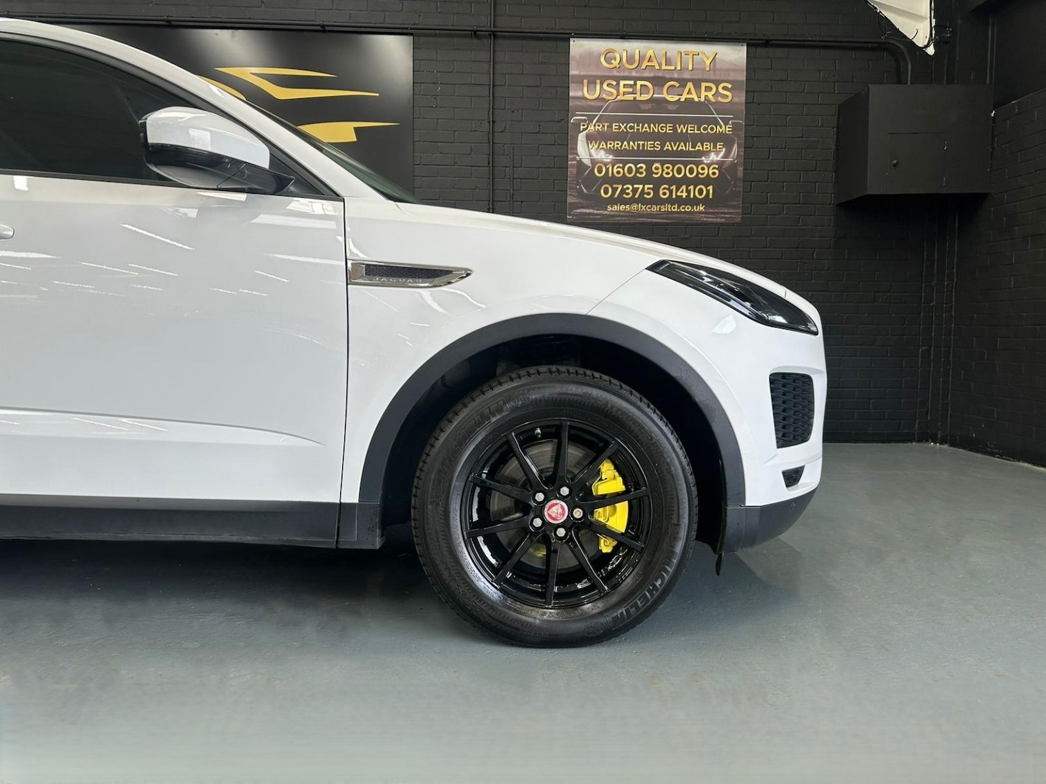 Used Jaguar E-Pace 2018 for sale - 77662201: Photo 11