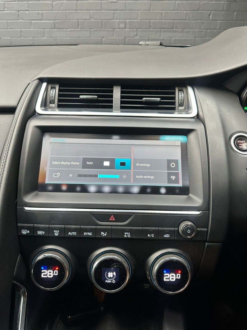 Used Jaguar E-Pace 2018 for sale - 77662201: Photo 34