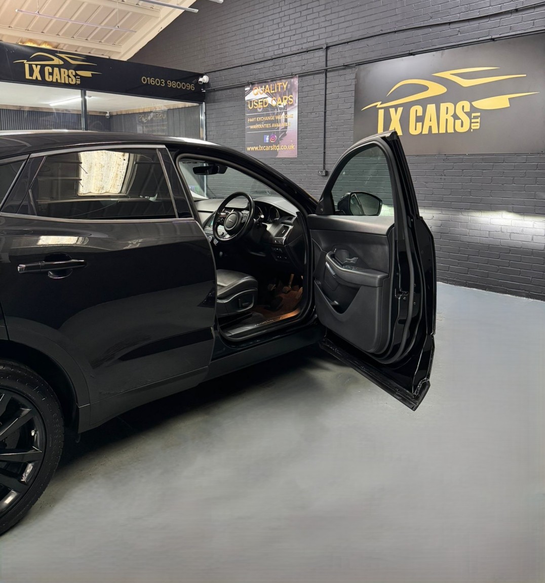 Used Jaguar E-Pace 2019 for sale - 77721168: Photo 15