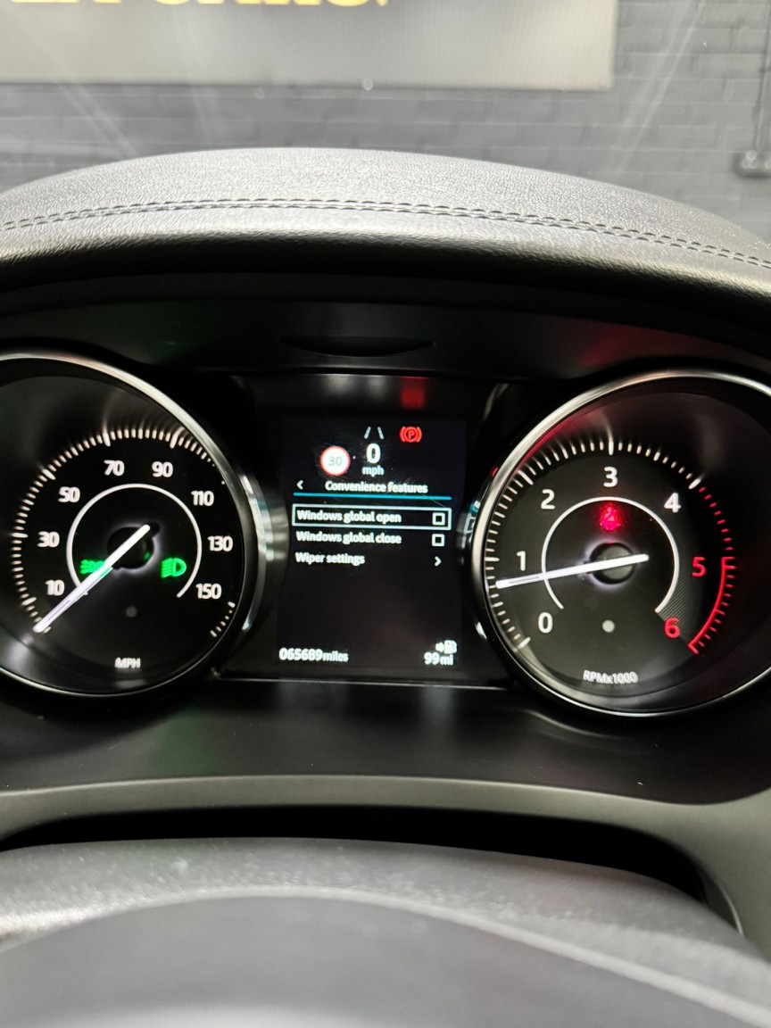 Used Jaguar E-Pace 2019 for sale - 77721168: Photo 43