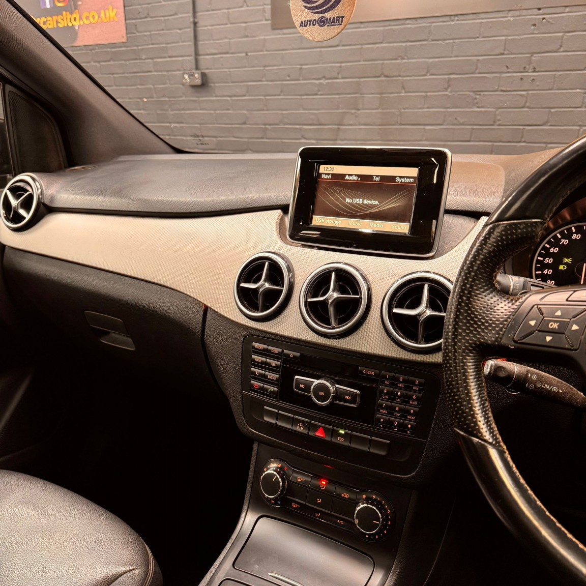 Used Mercedes-Benz B Class 2014 for sale - 77663287: Photo 44