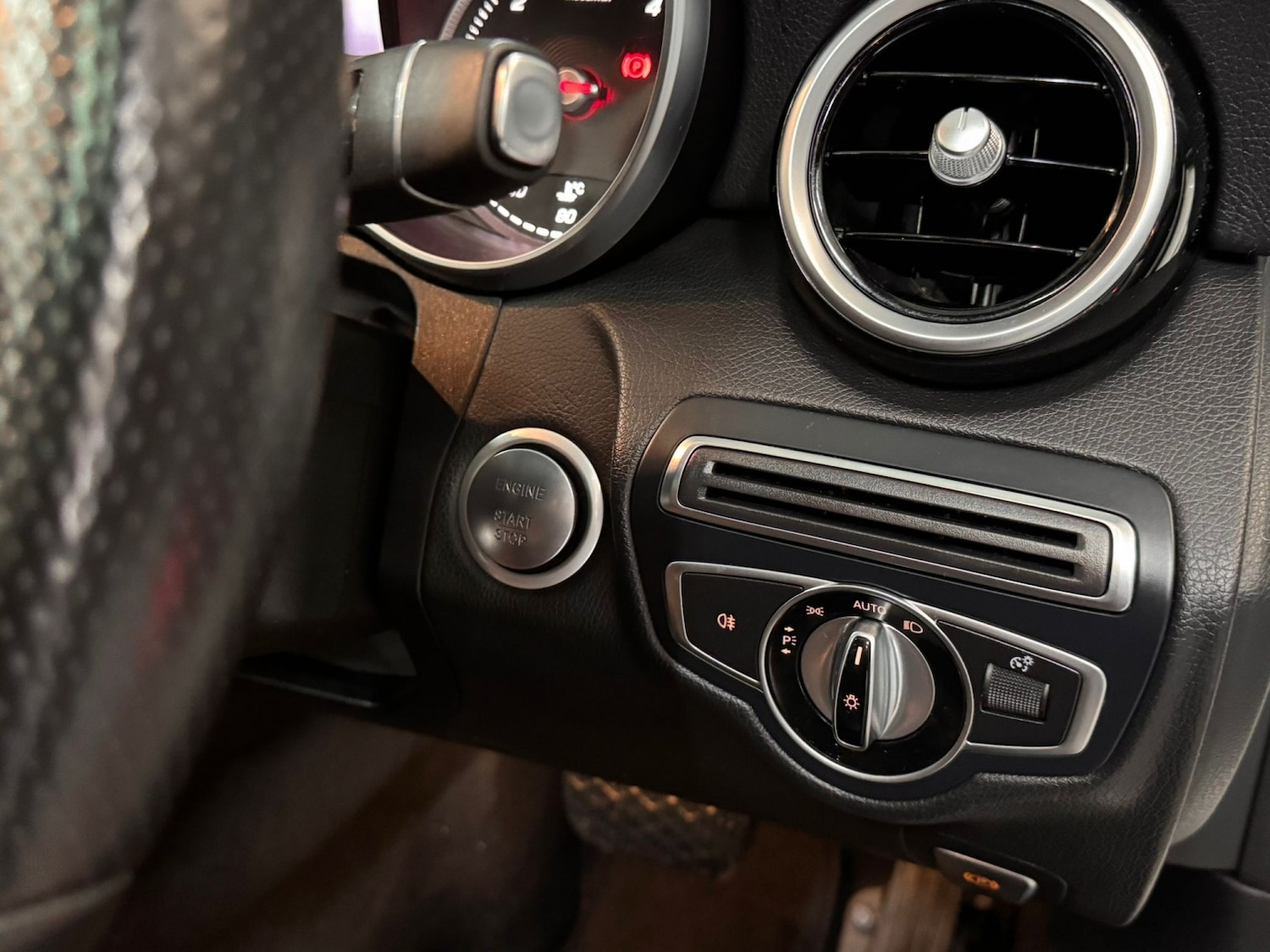 Used Mercedes-Benz C Class 2016 for sale - 77662189: Photo 43