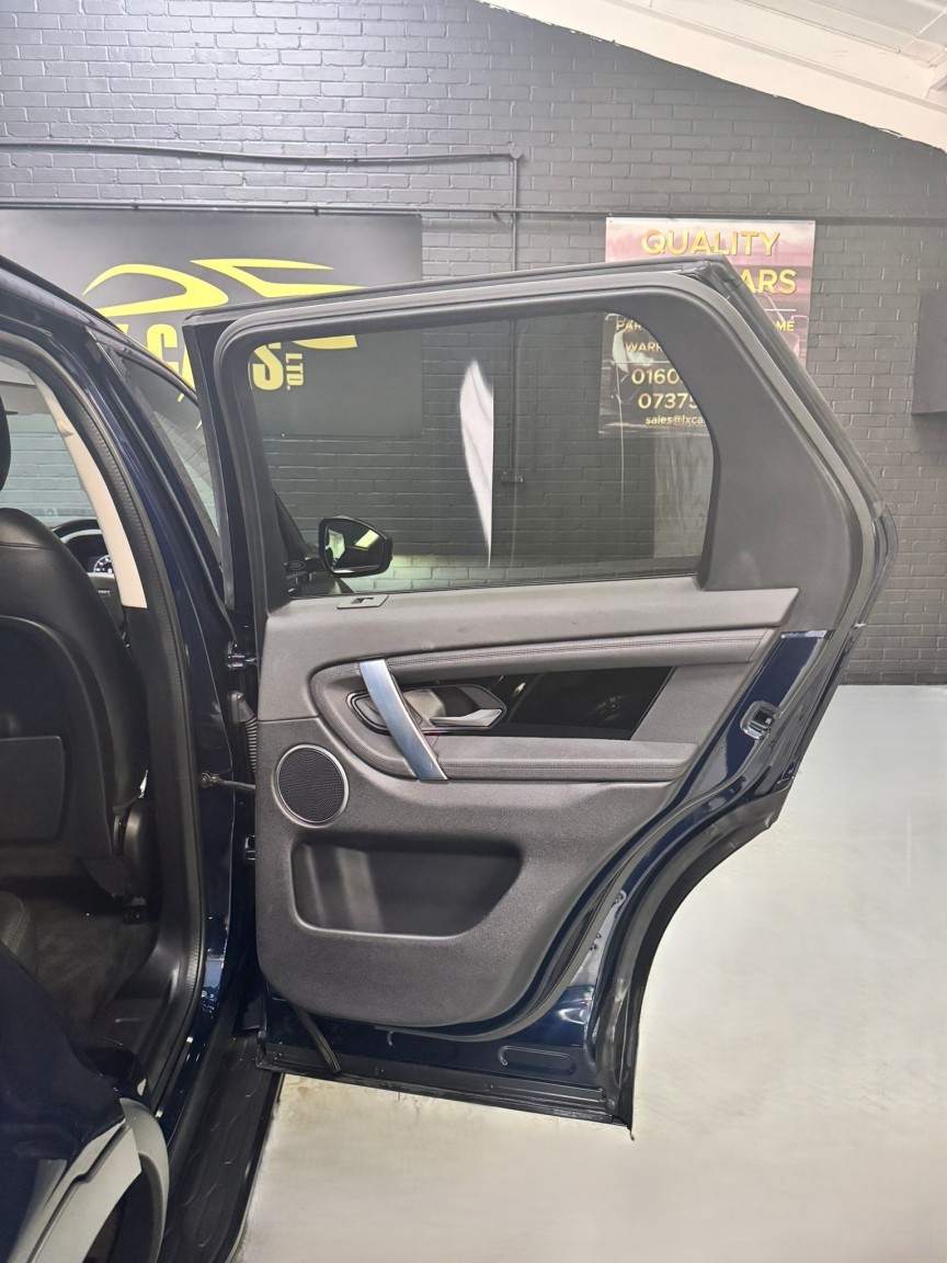 Used Land Rover Discovery Sport 2019 for sale - 77662199: Photo 32