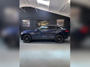 Used Jaguar F-Pace 2018 for sale - 78229160: Photo