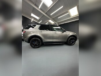 Used Land Rover Discovery Sport 2017 for sale - 78229112: Photo