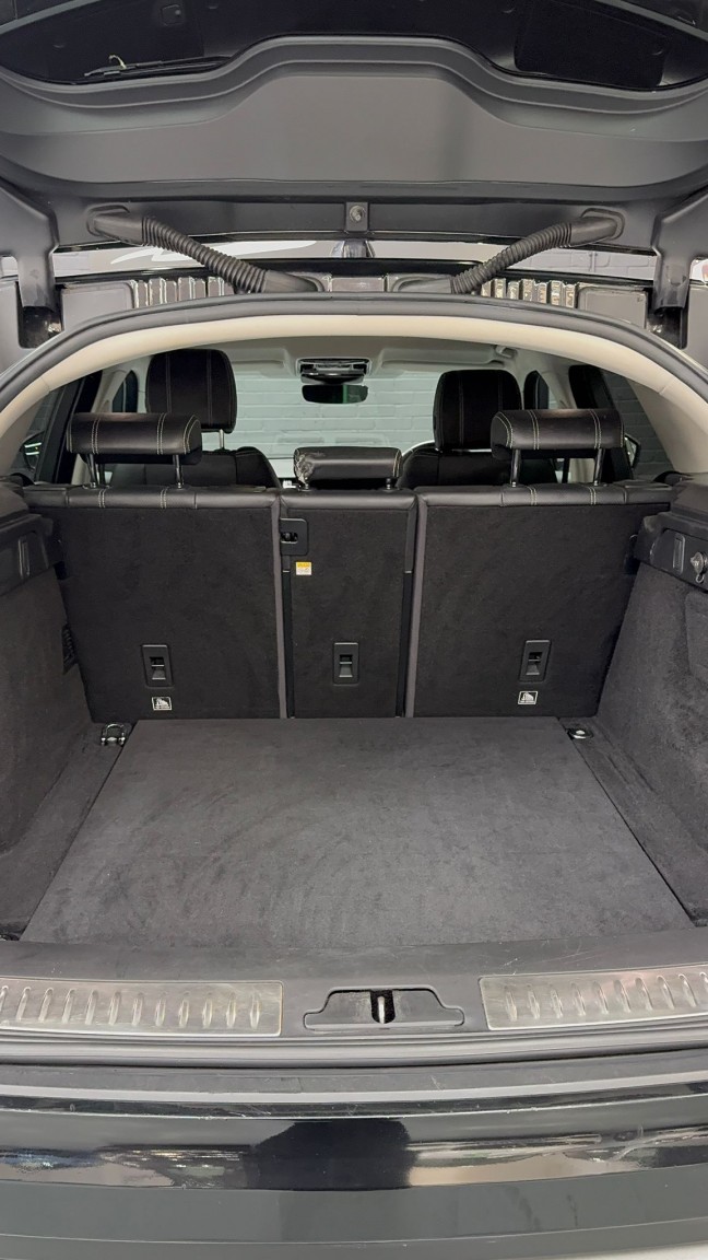 Used Land Rover Range Rover Velar 2017 for sale - 77662191: Photo 17