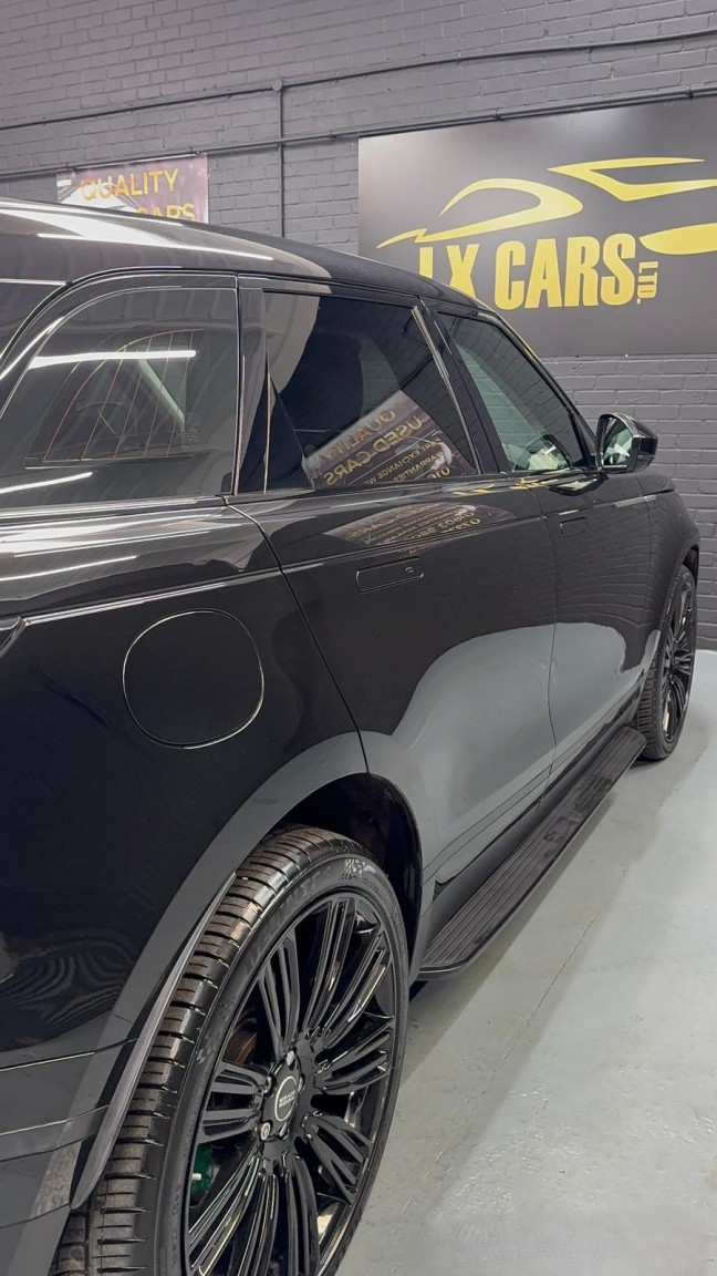 Used Land Rover Range Rover Velar 2017 for sale - 77662191: Photo 21