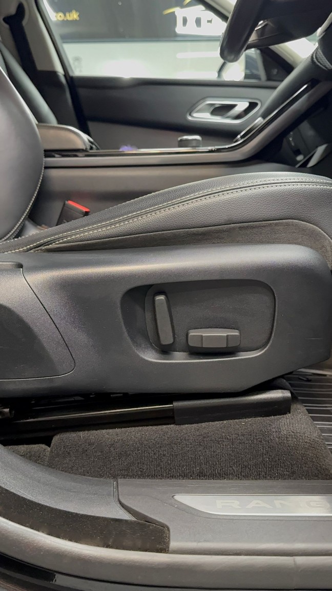 Used Land Rover Range Rover Velar 2017 for sale - 77662191: Photo 25