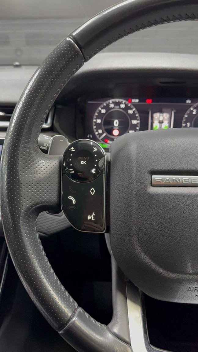 Used Land Rover Range Rover Velar 2017 for sale - 77662191: Photo 28