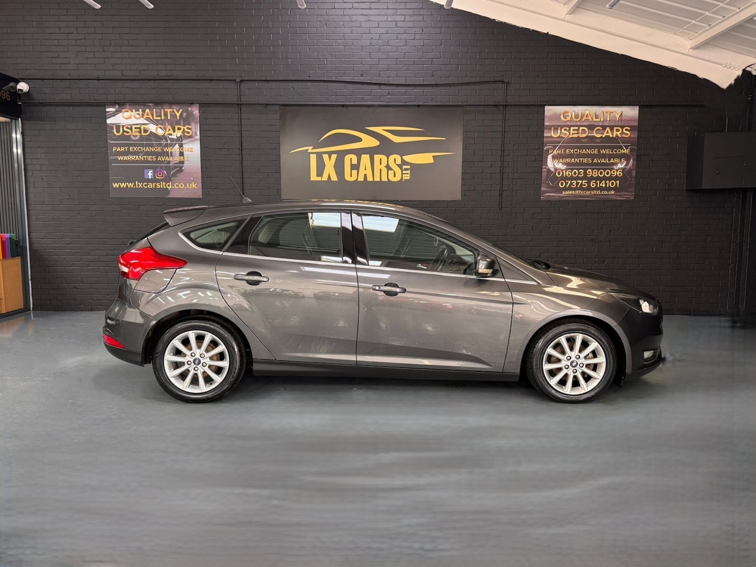 Used Ford Focus 2016 for sale - 77662208: Photo 4