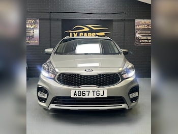 Used Kia Carens 2017 for sale - 79073699: Photo