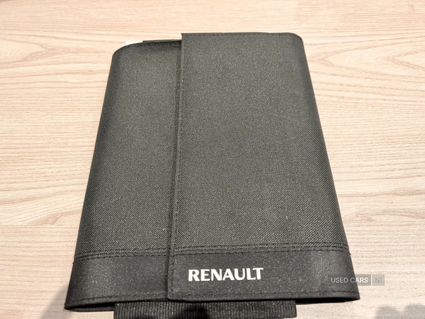 Used Renault Clio 2015 for sale - 77292393: Photo 32