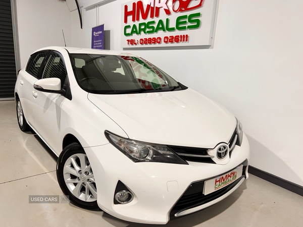 Used Toyota Auris 2015 for sale - 76338017: Photo 2