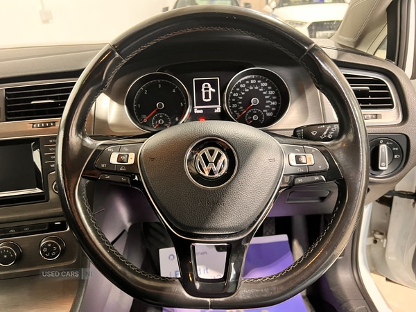 Used Volkswagen Golf 2013 for sale - 76702879: Photo 10