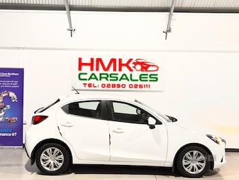 Used Mazda Mazda2 2016 for sale - 77030301: Photo