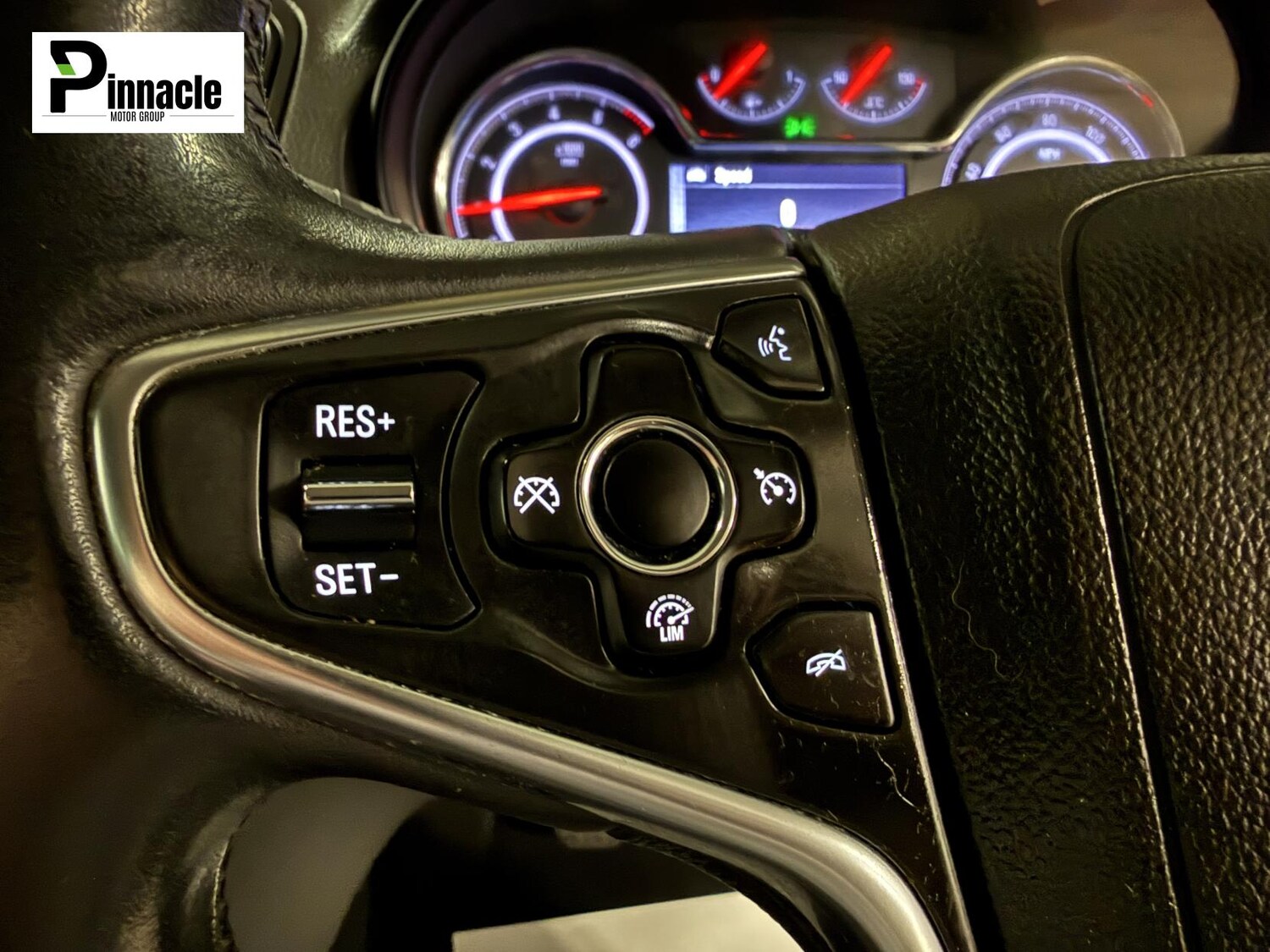 Used Vauxhall Insignia 2015 for sale - 77656689: Photo 23