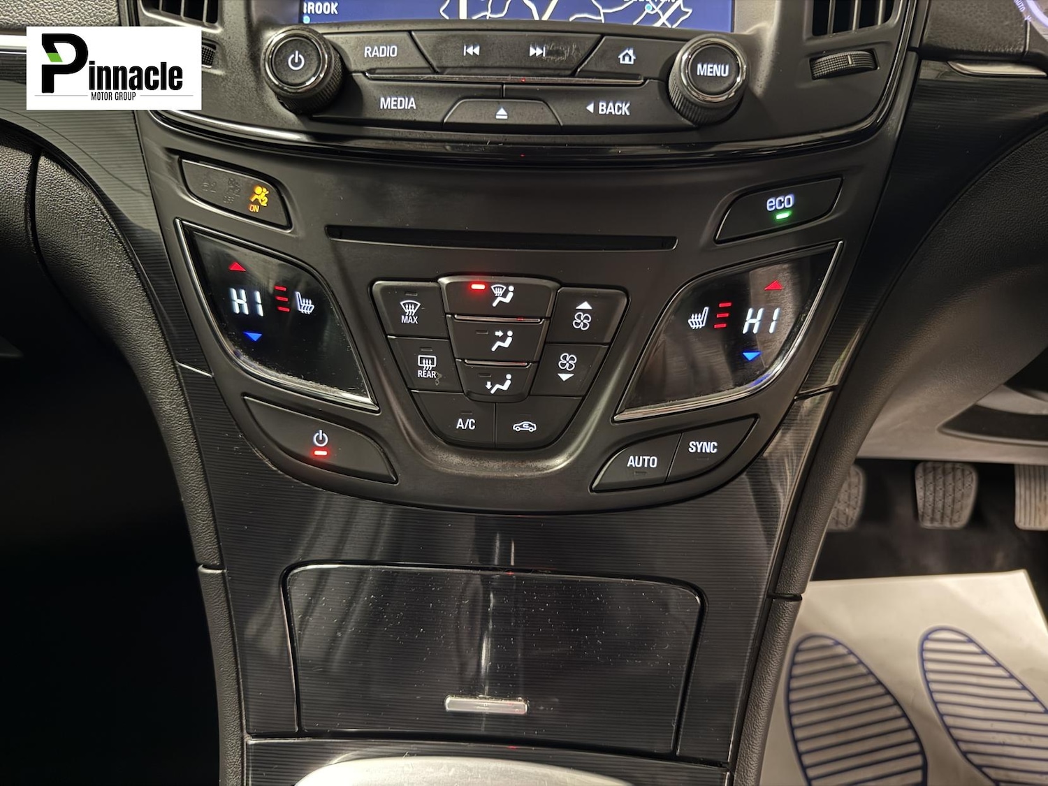 Used Vauxhall Insignia 2015 for sale - 77656689: Photo 27