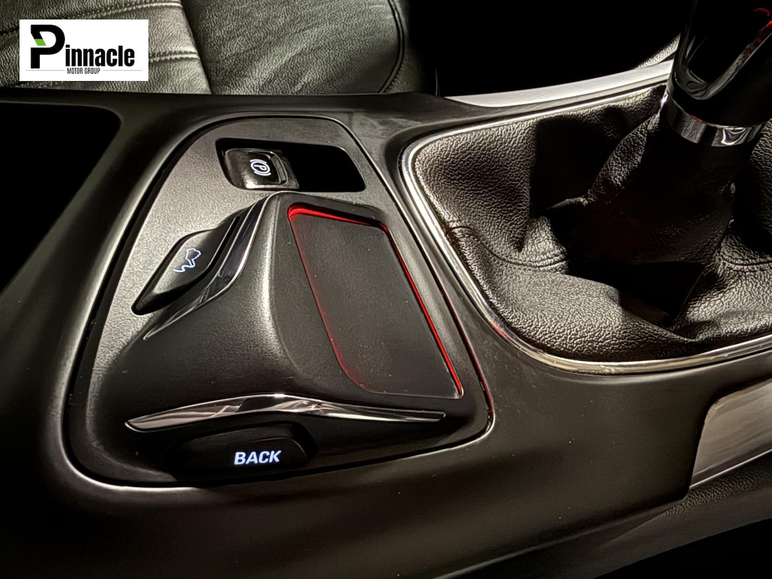 Used Vauxhall Insignia 2015 for sale - 77656689: Photo 32