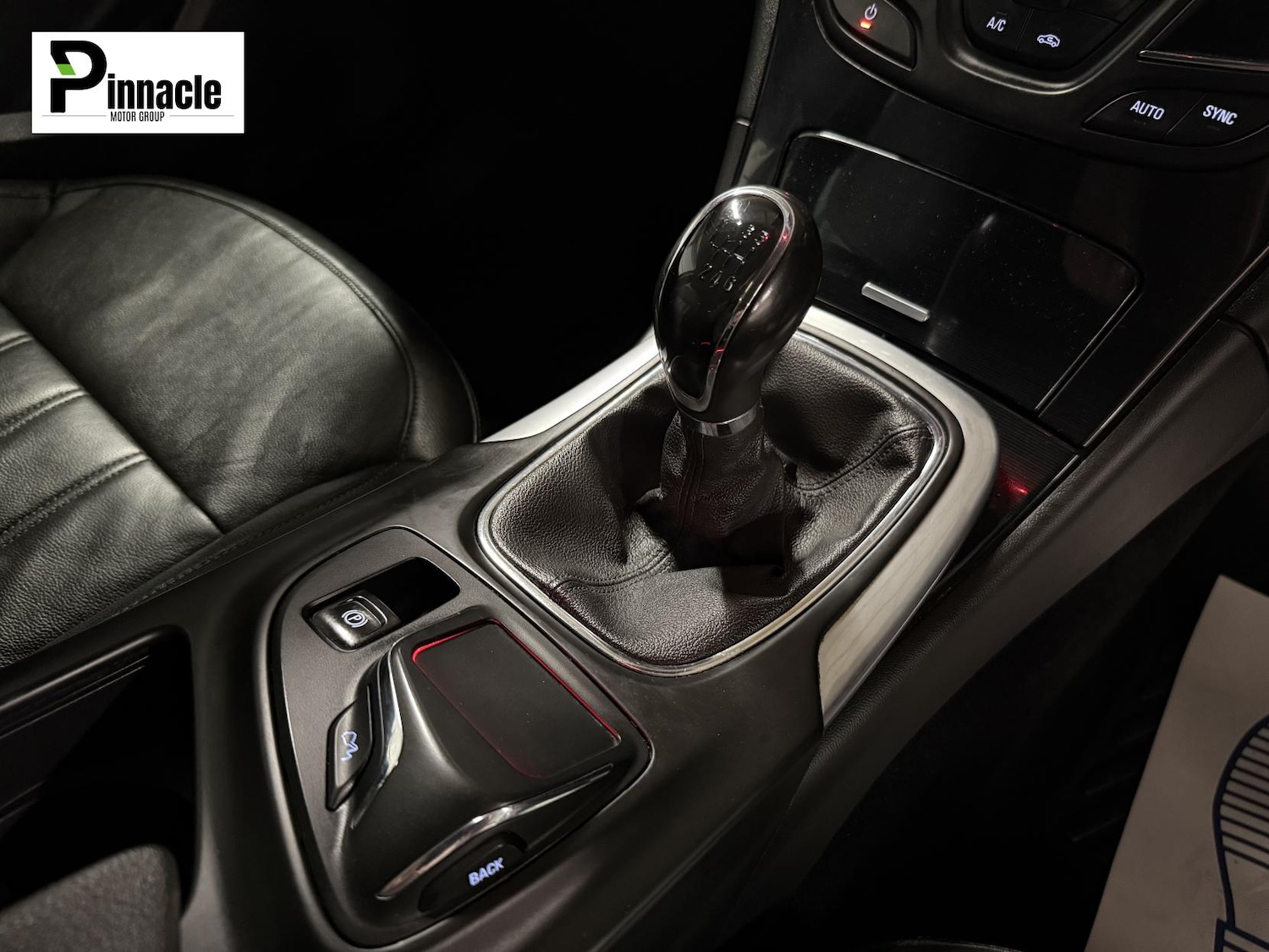 Used Vauxhall Insignia 2015 for sale - 77656689: Photo 33