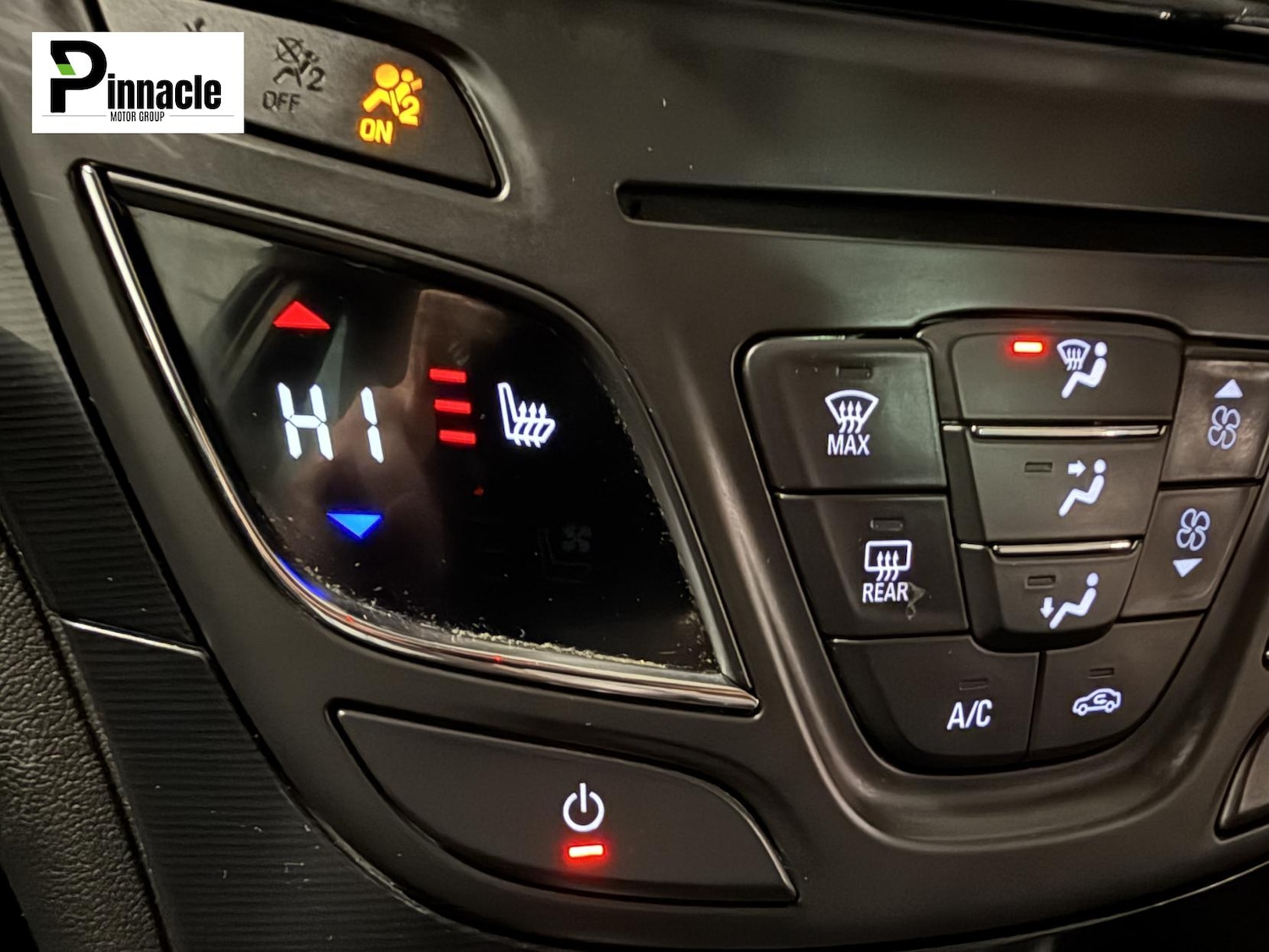 Used Vauxhall Insignia 2015 for sale - 77656689: Photo 34