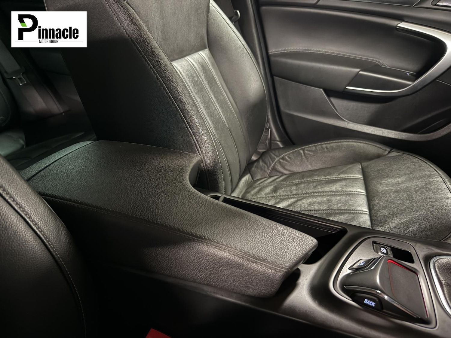 Used Vauxhall Insignia 2015 for sale - 77656689: Photo 37