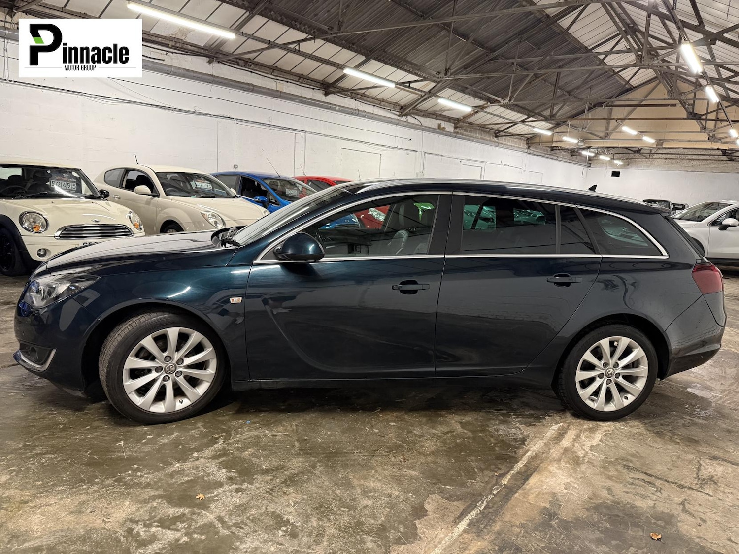 Used Vauxhall Insignia 2015 for sale - 77656689: Photo 4