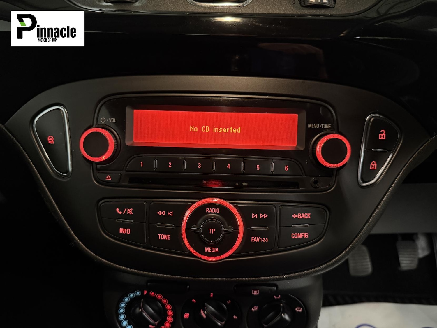 Used Vauxhall Corsa 2015 for sale - 77435285: Photo 24