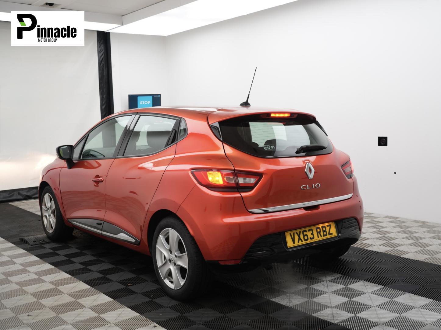 Used Renault Clio 2013 for sale - 76882176: Photo 3