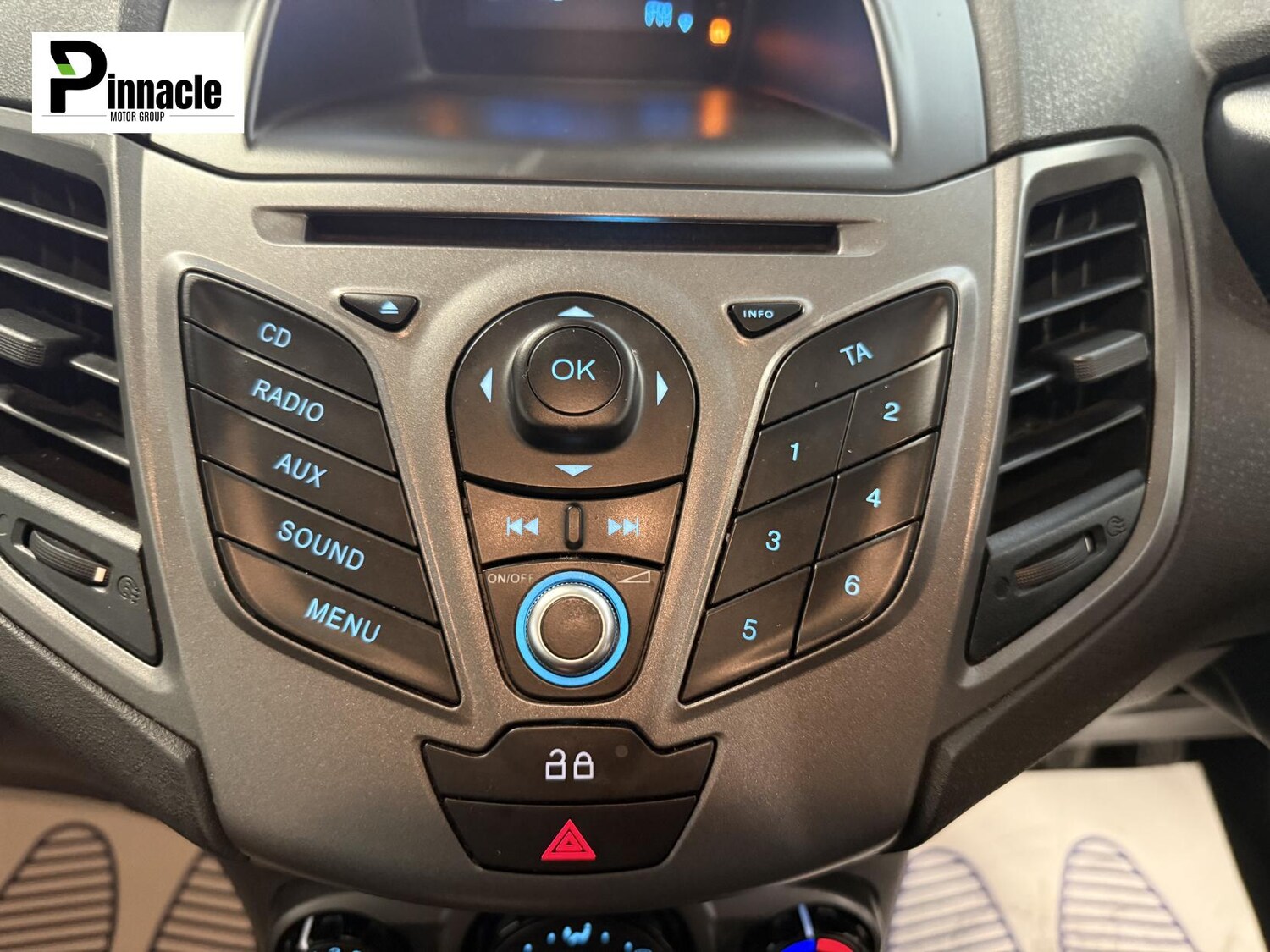 Used Ford Fiesta 2014 for sale - 77918178: Photo 26