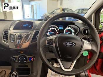 Used Ford Fiesta 2014 for sale - 77918178: Photo