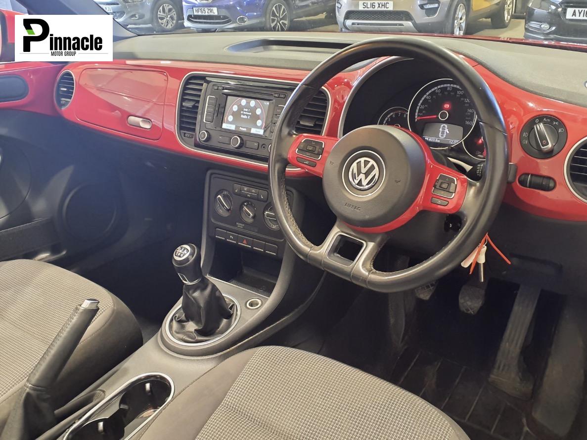 Used Volkswagen Beetle 2014 for sale - 77851793: Photo 4