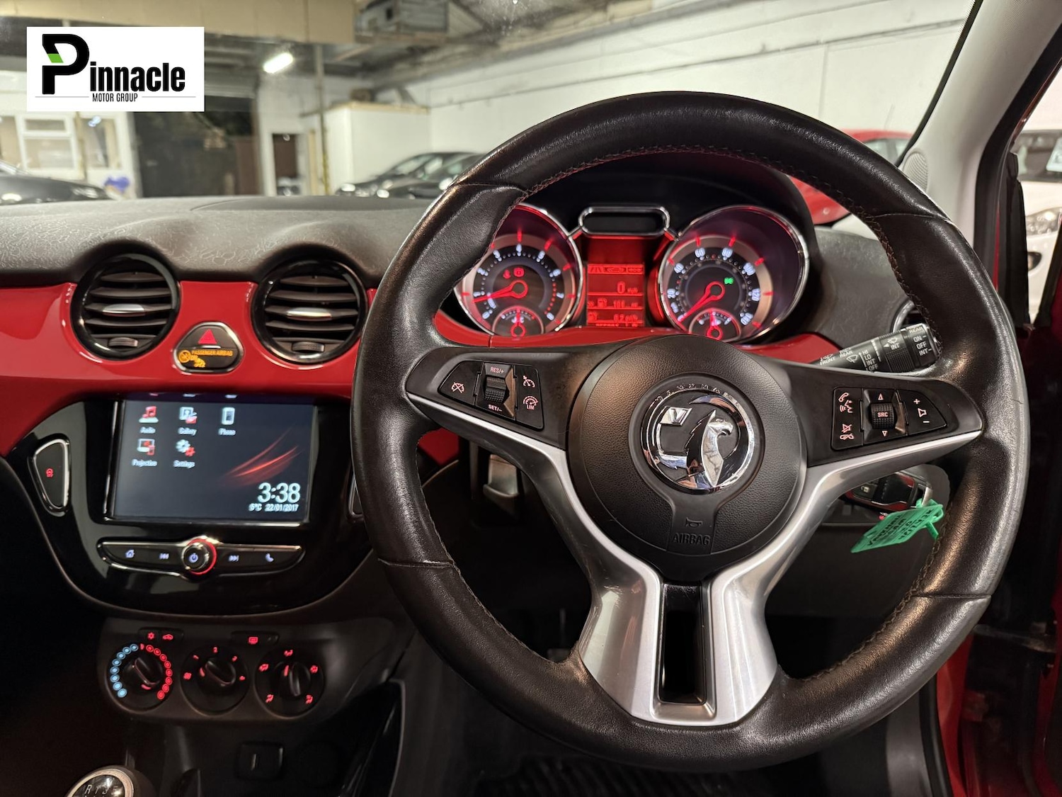 Used Vauxhall ADAM 2017 for sale - 76563287: Photo 2