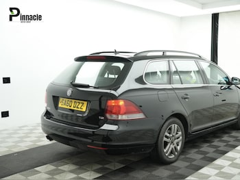Used Volkswagen Golf 2010 for sale - 78757501: Photo