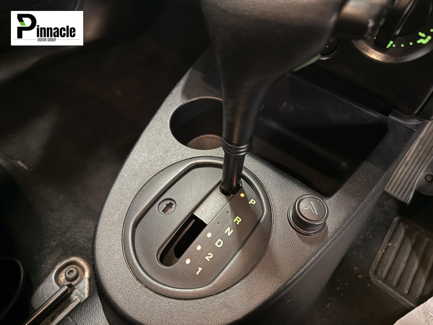 Used Ford Fusion 2004 for sale - 77385612: Photo 2