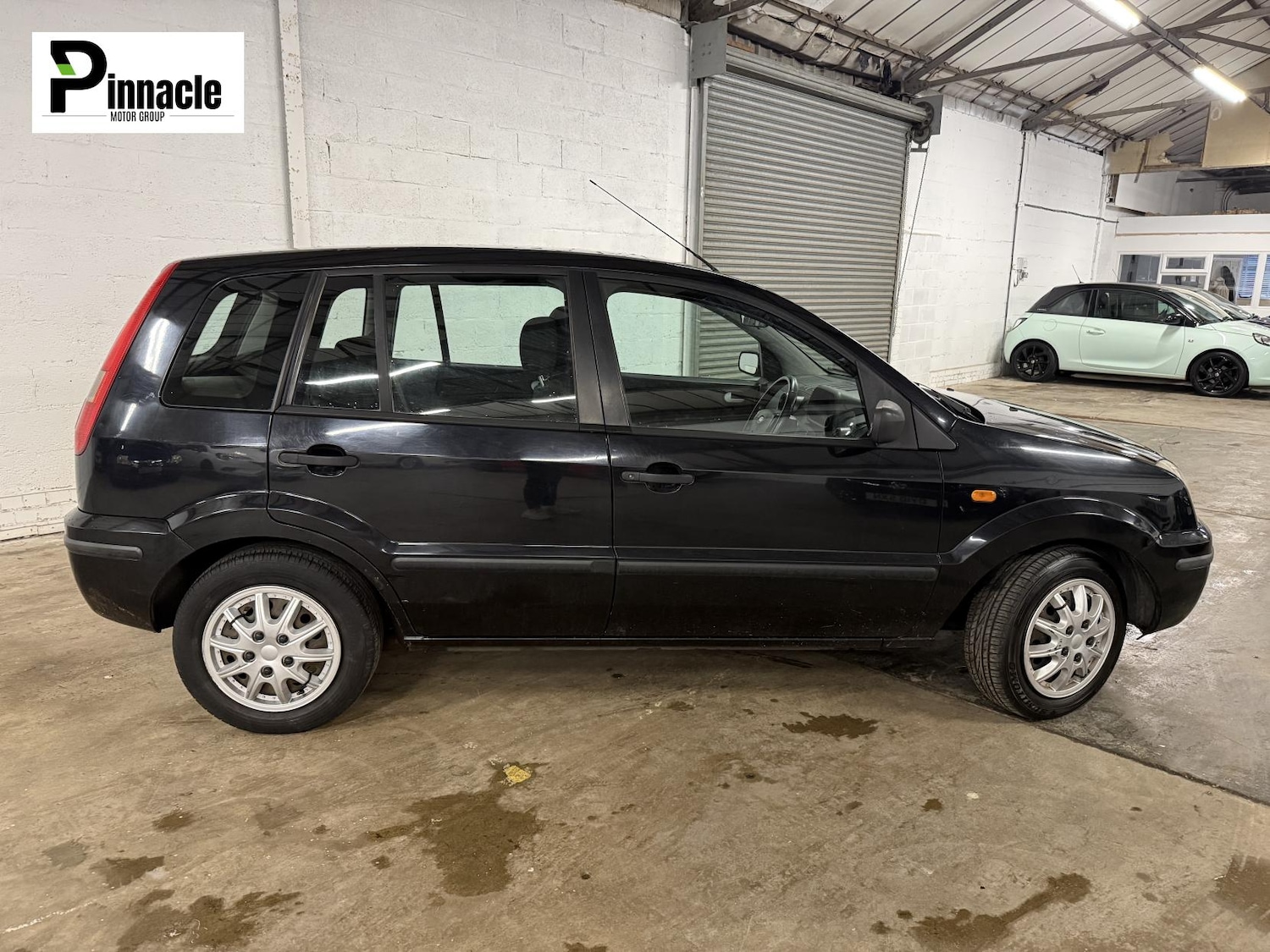 Used Ford Fusion 2004 for sale - 77385612: Photo 8