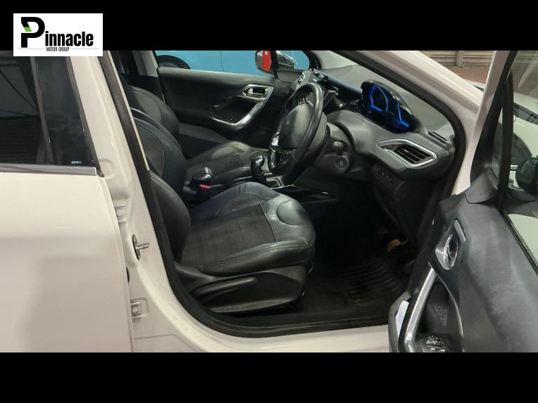 Used Peugeot 2008 2015 for sale - 76595468: Photo 5