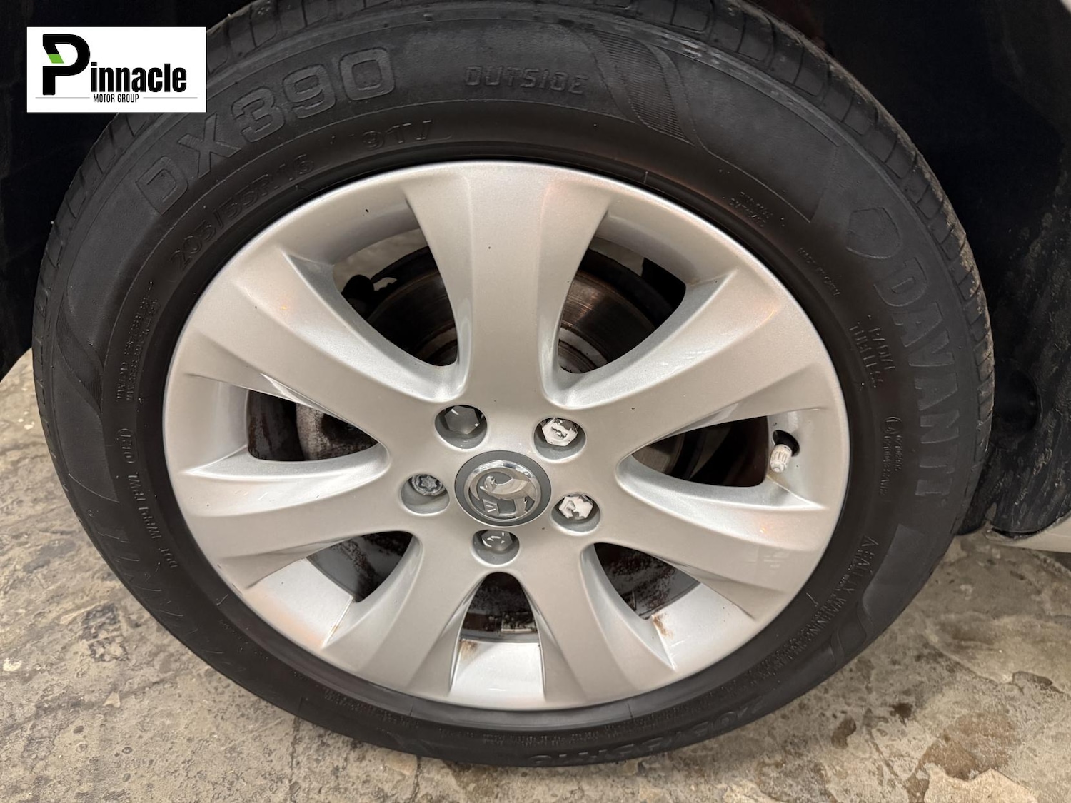 Used Vauxhall Meriva 2016 for sale - 77656695: Photo 8