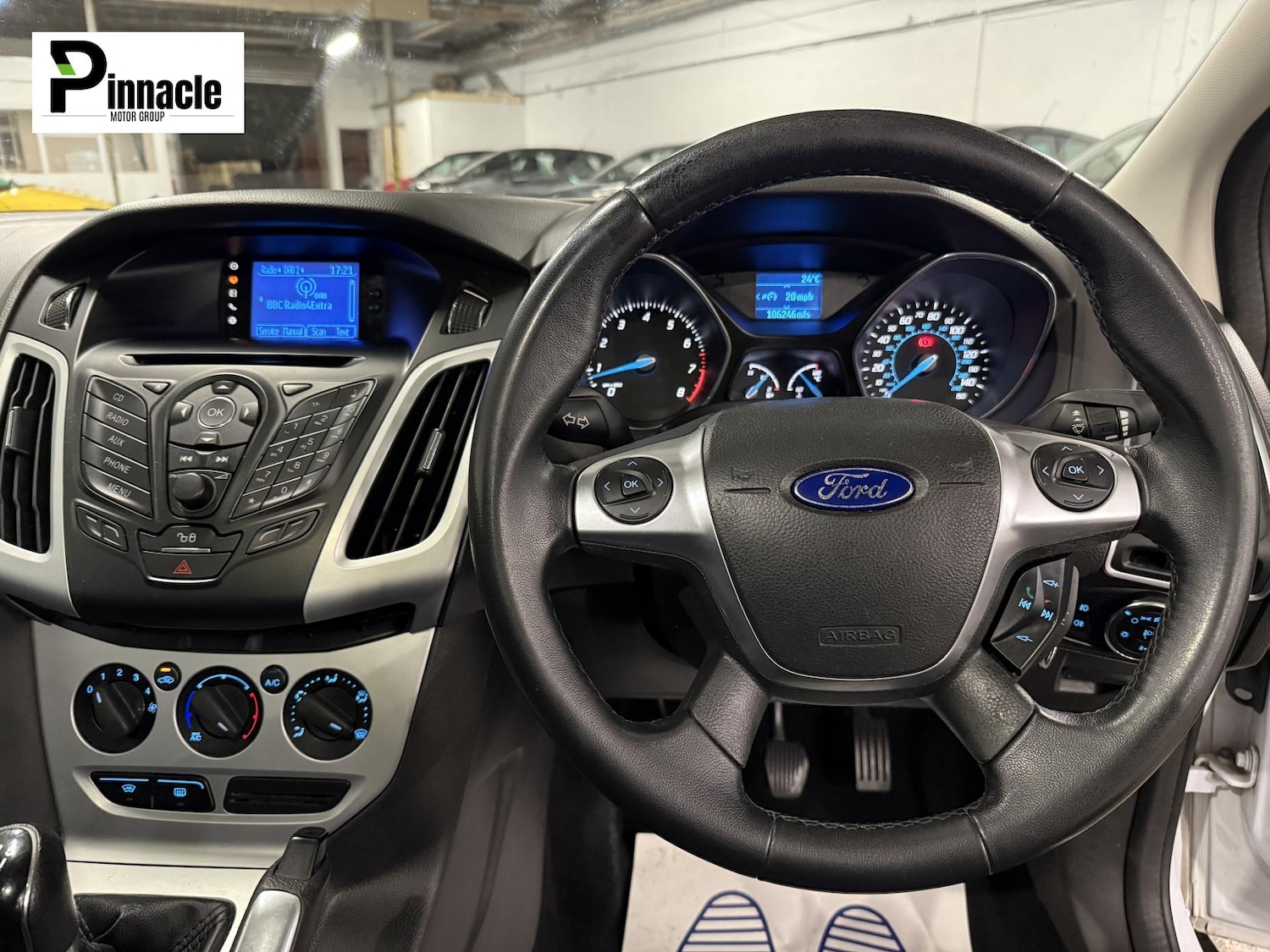 Used Ford Focus 2011 for sale - 77008882: Photo 2