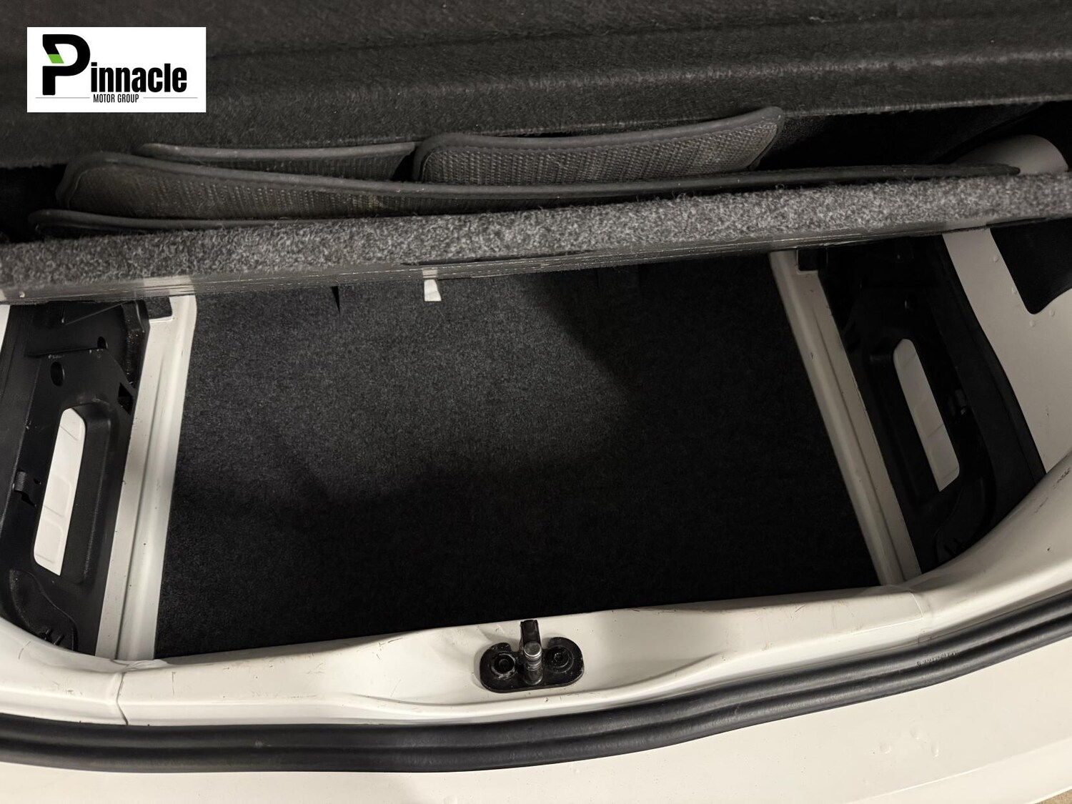 Used Volkswagen up! 2015 for sale - 76722774: Photo 17