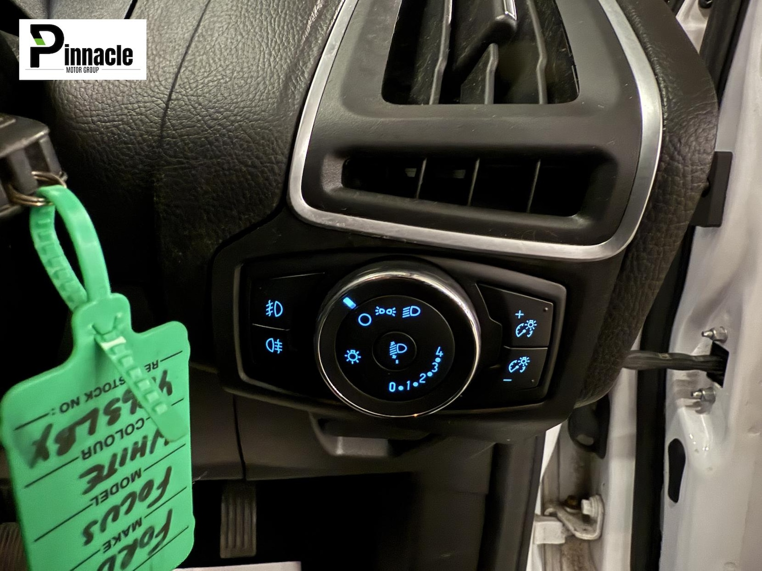 Used Ford Focus 2013 for sale - 76563289: Photo 19