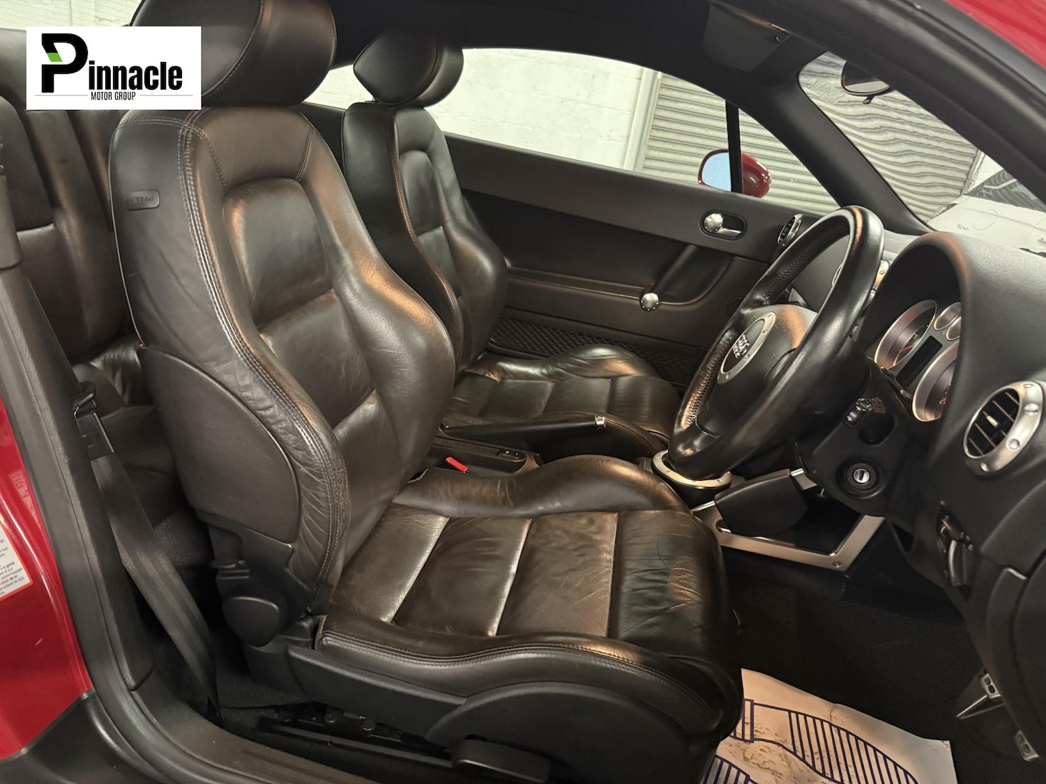 Used Audi TT 2001 for sale - 76467844: Photo 2