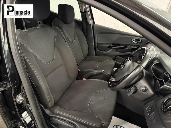 Used Renault Clio 2013 for sale - 75091673: Photo 17
