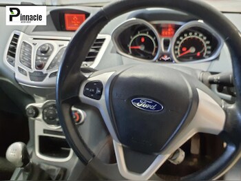 Used Ford Fiesta 2009 for sale - 75837889: Photo