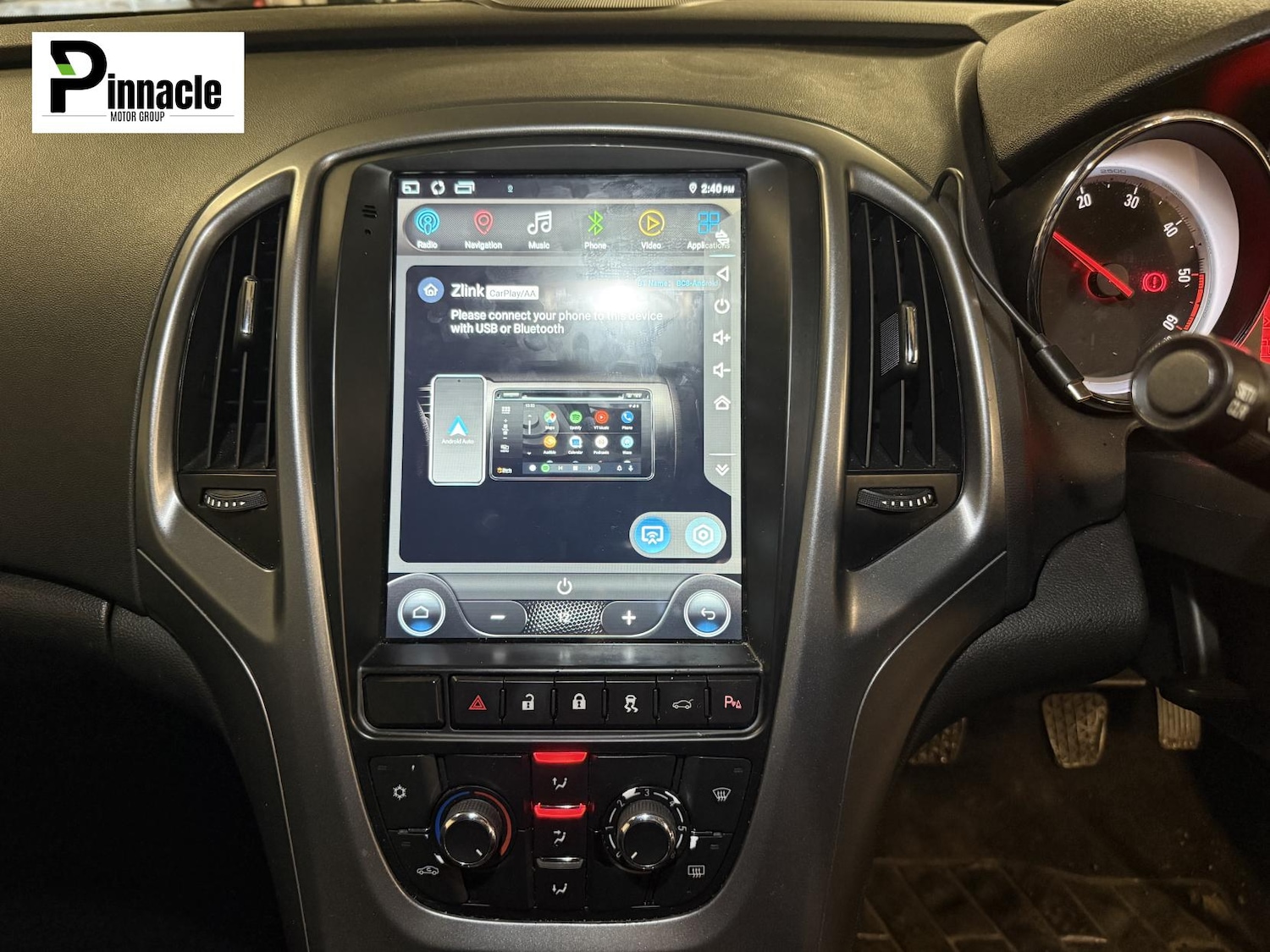 Used Vauxhall Astra 2015 for sale - 77277680: Photo 2