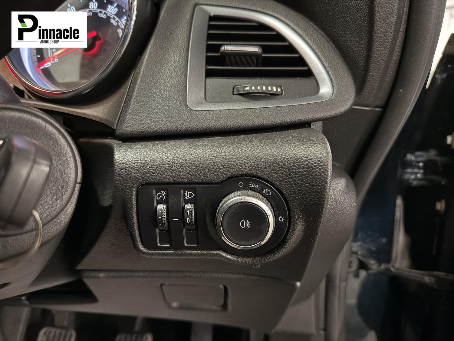 Used Vauxhall Astra 2015 for sale - 76700540: Photo 20