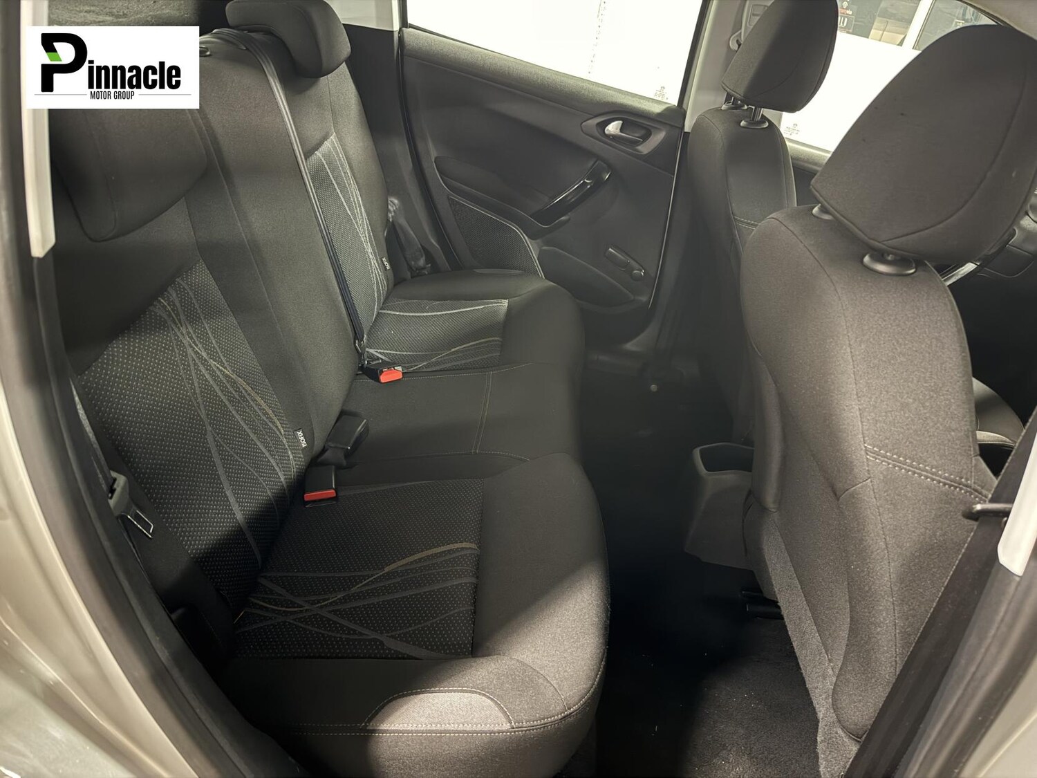 Used Peugeot 208 2014 for sale - 77694713: Photo 14