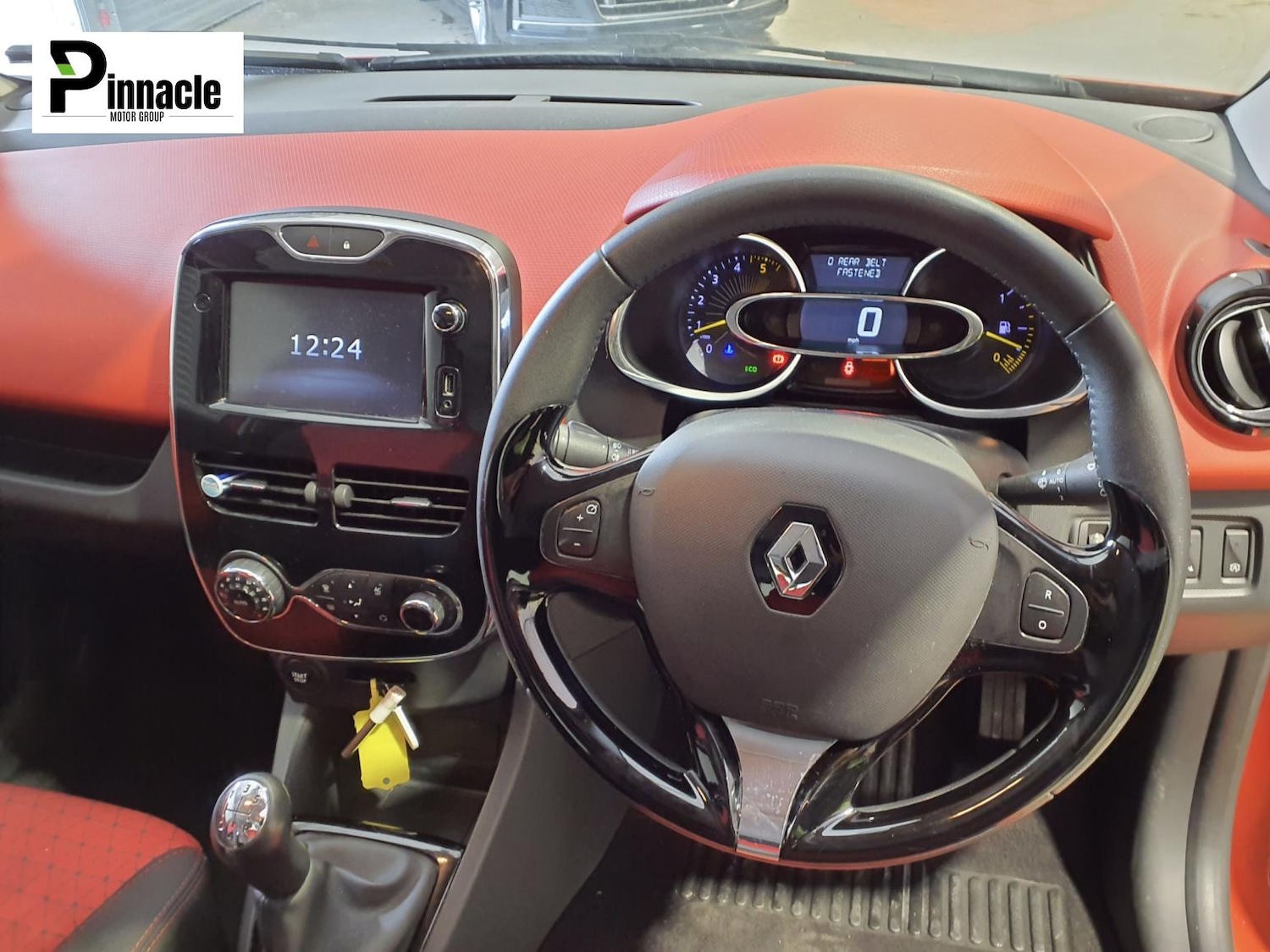 Used Renault Clio 2013 for sale - 78109646: Photo 2