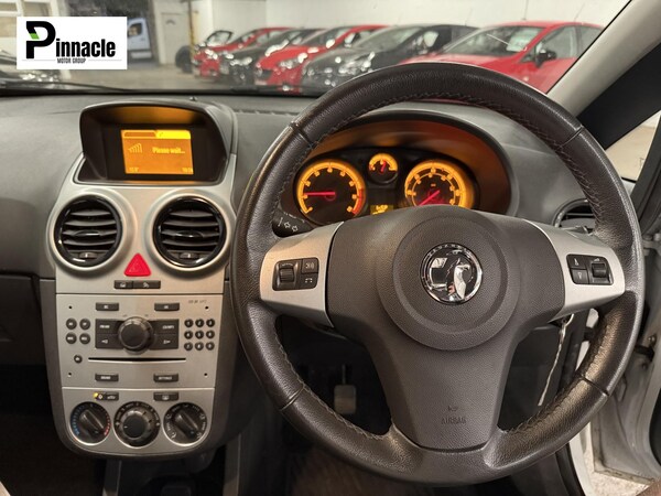 Used Vauxhall Corsa 2012 for sale - 76266332: Photo 2
