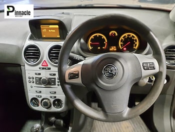 Used Vauxhall Corsa 2011 for sale - 76418701: Photo