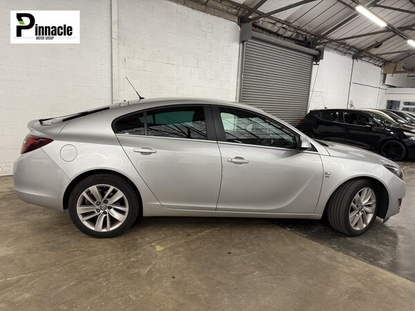 Used Vauxhall Insignia 2014 for sale - 76249984: Photo 9